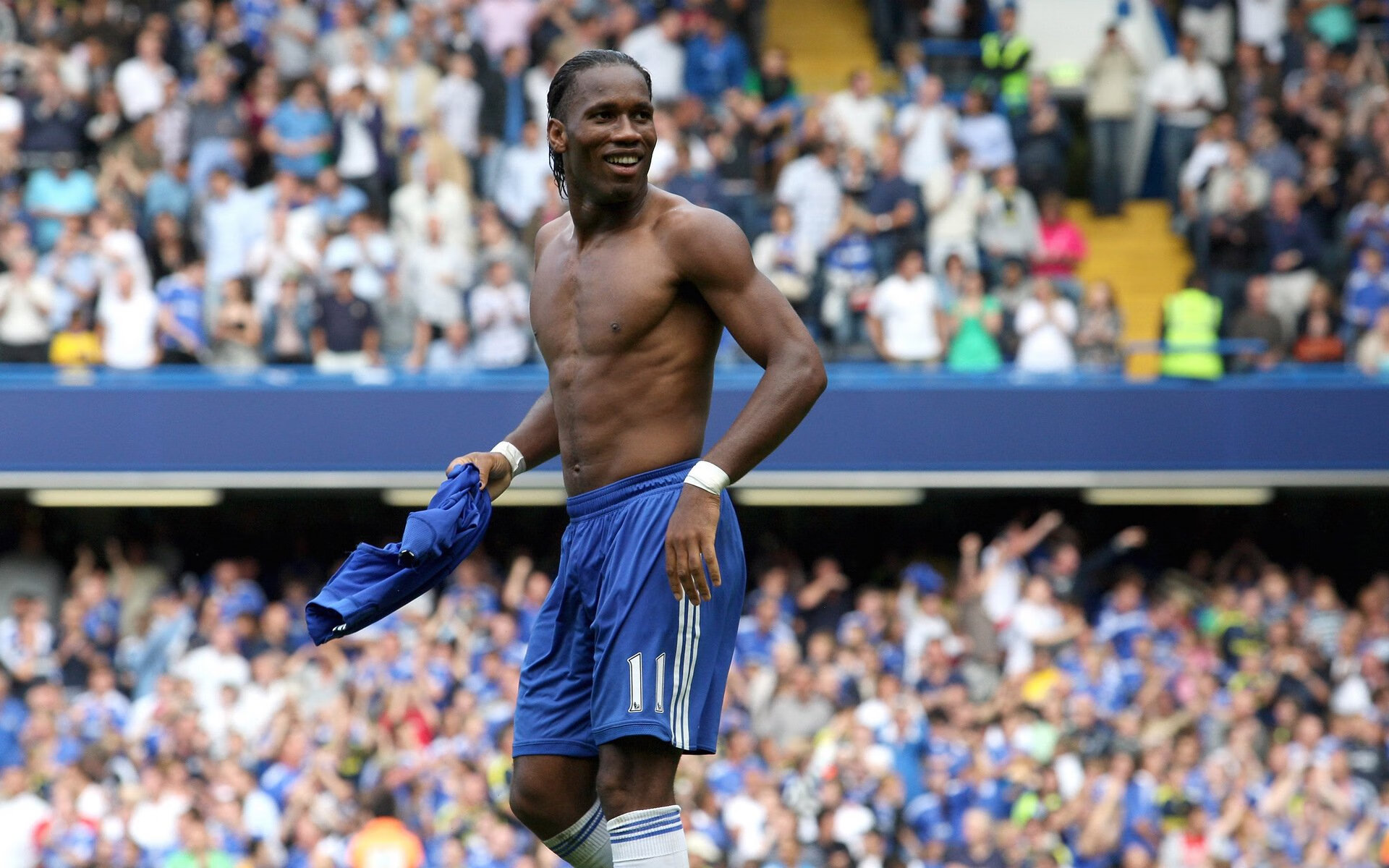 快船险胜湖人，抢七大战中乔治篮下统治全场，快船队的乔治